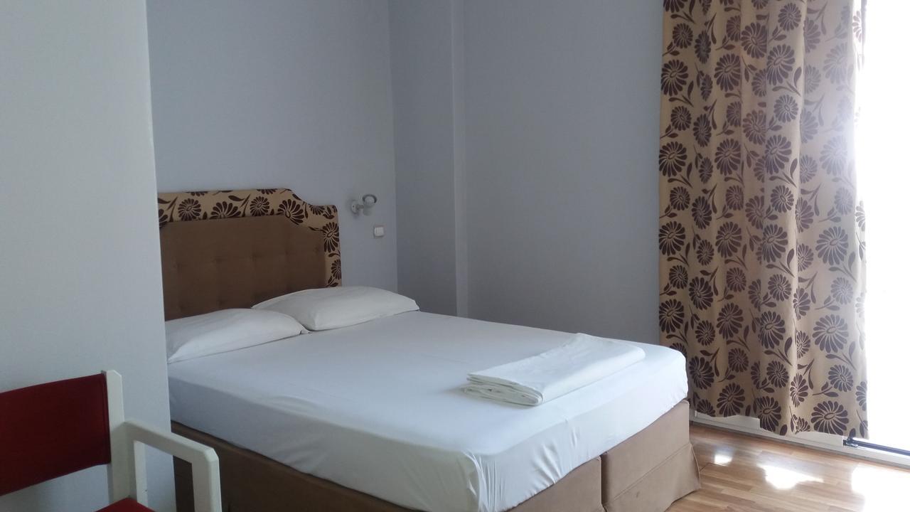Theoxenia Hotel Athens Exterior photo